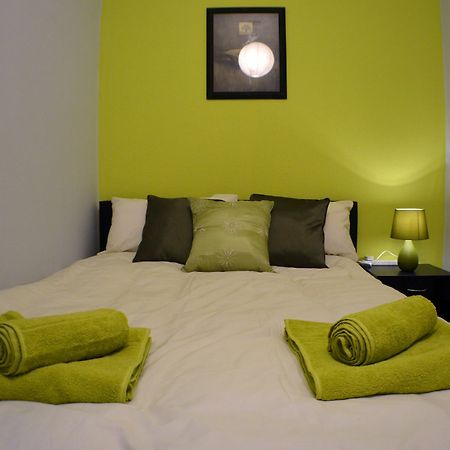 Birchfields Guest House Манчестер Экстерьер фото