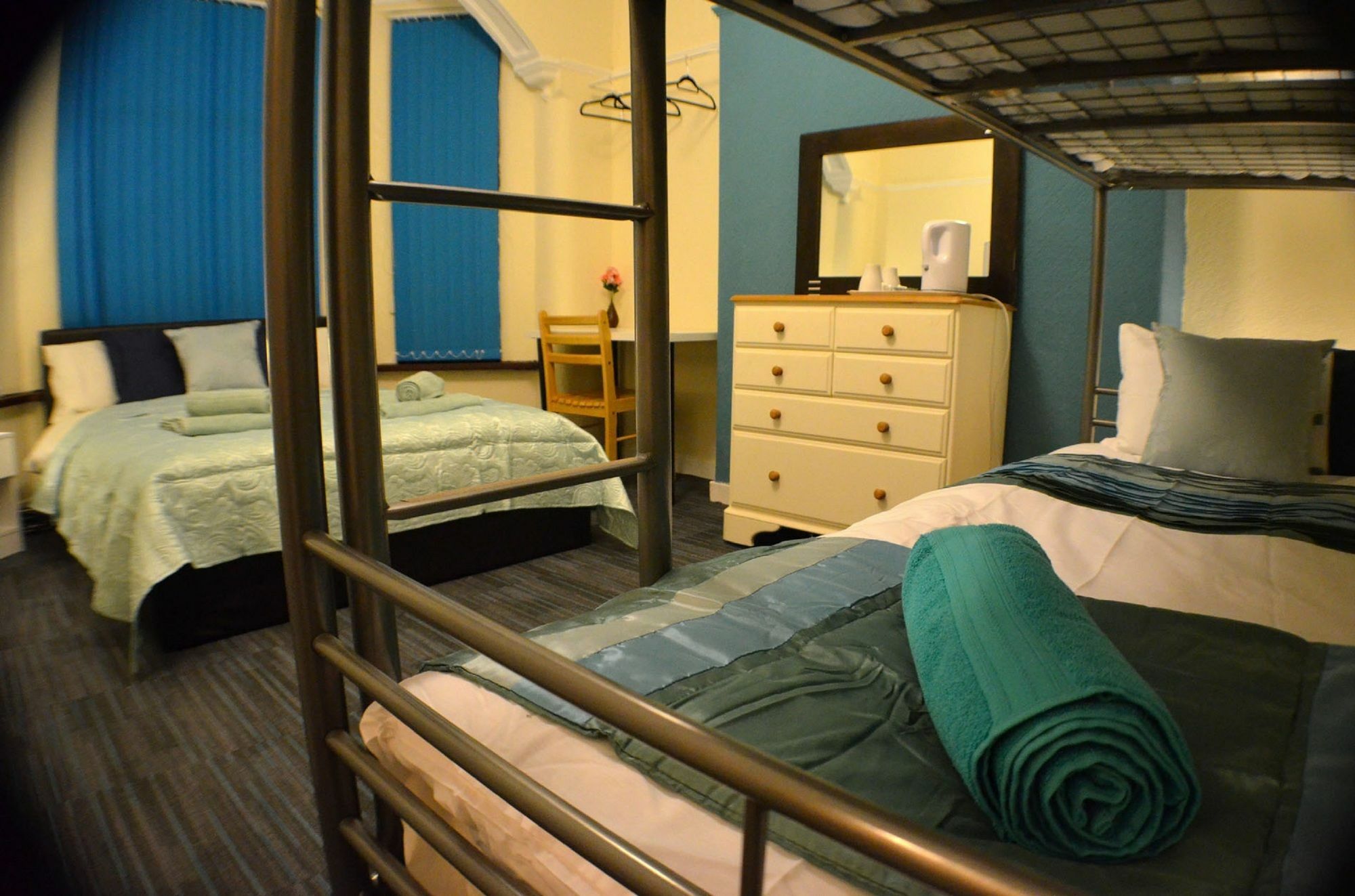 Birchfields Guest House Манчестер Экстерьер фото