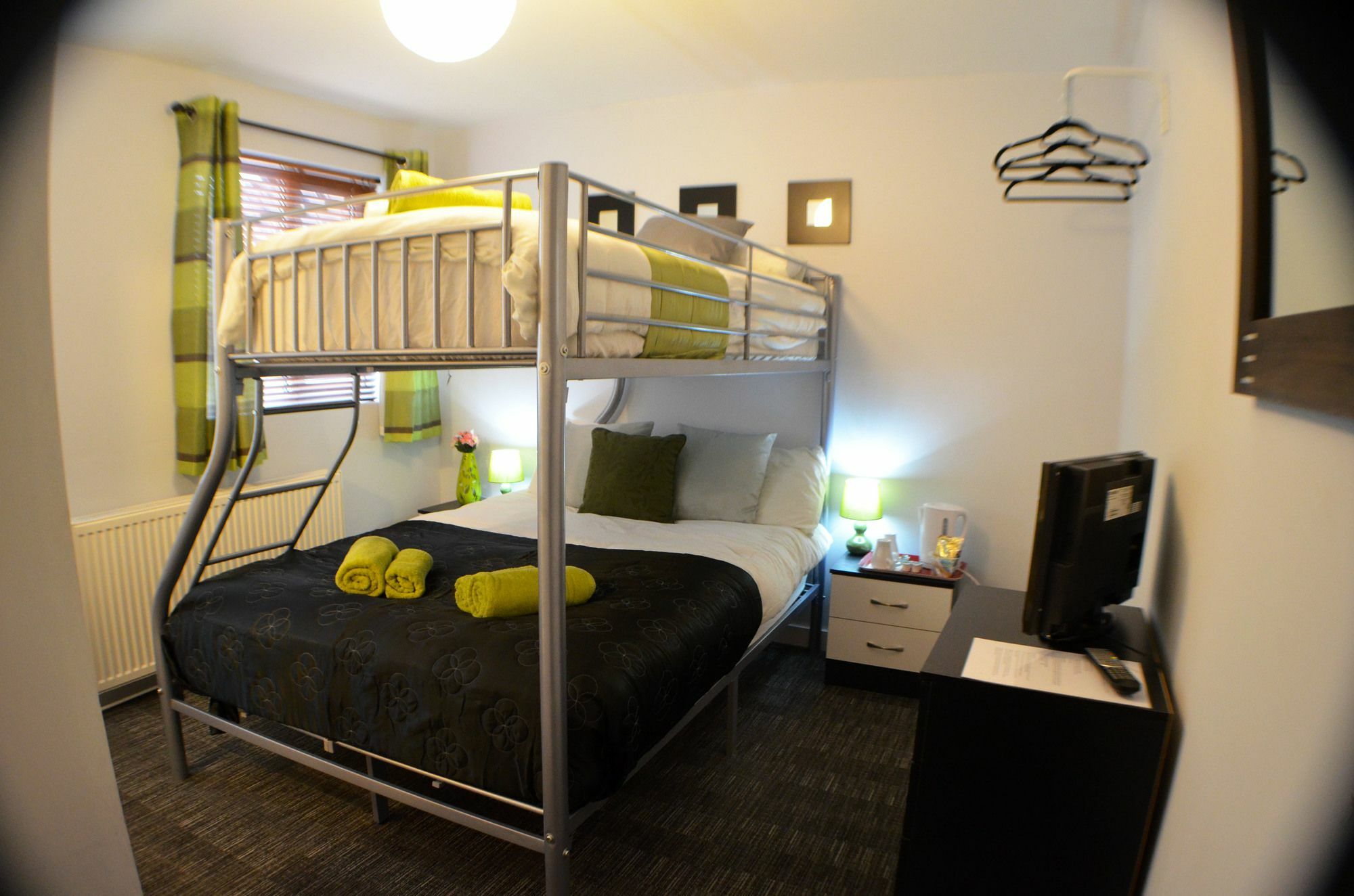 Birchfields Guest House Манчестер Экстерьер фото