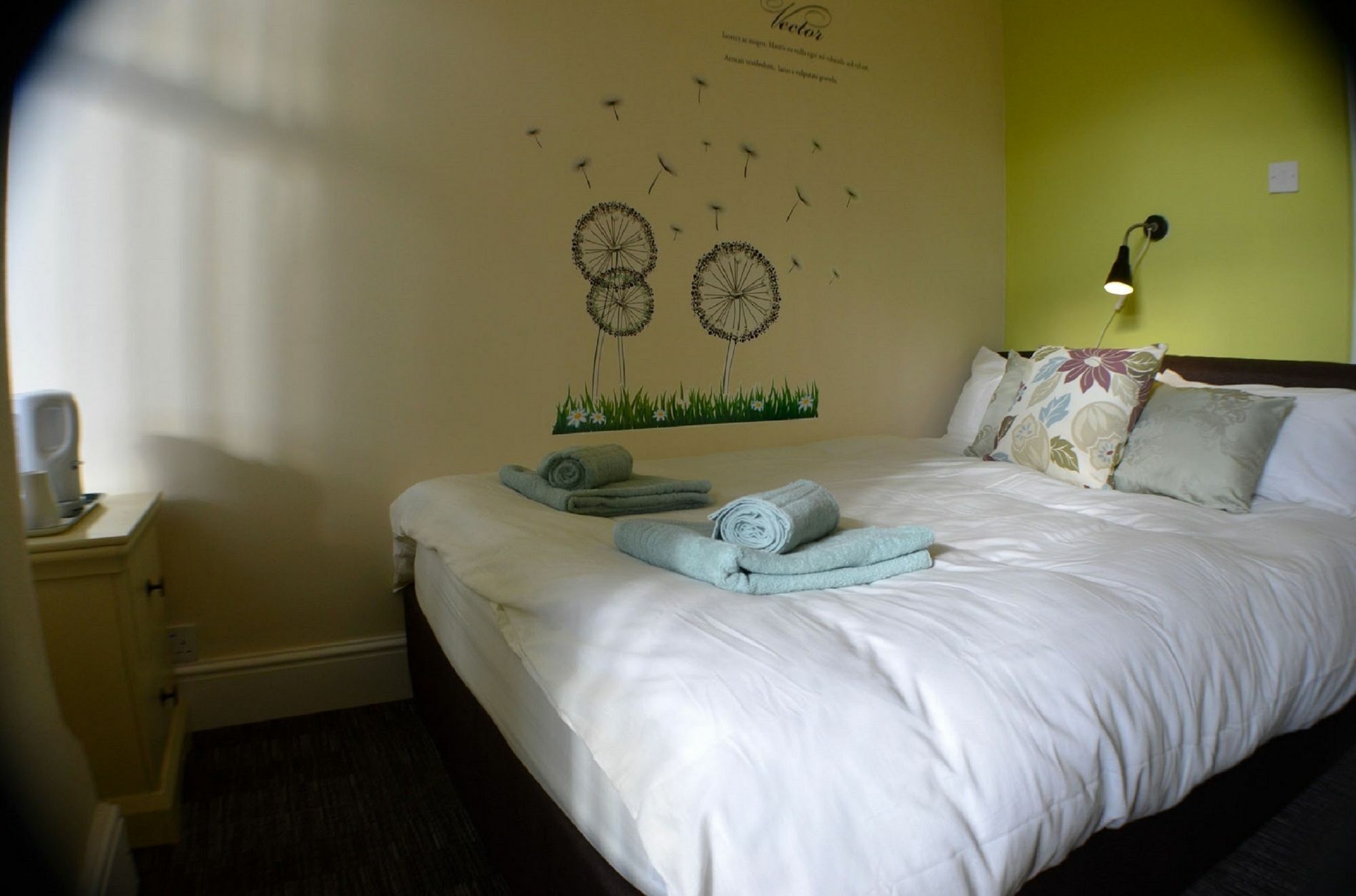 Birchfields Guest House Манчестер Экстерьер фото