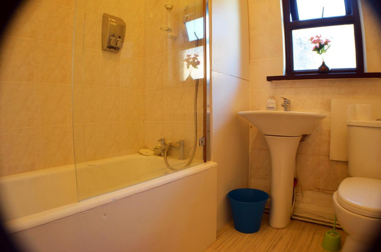 Birchfields Guest House Манчестер Экстерьер фото